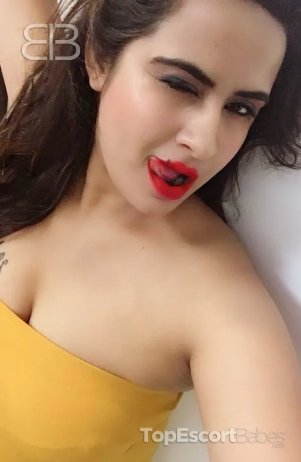 Naina Avatar Bg