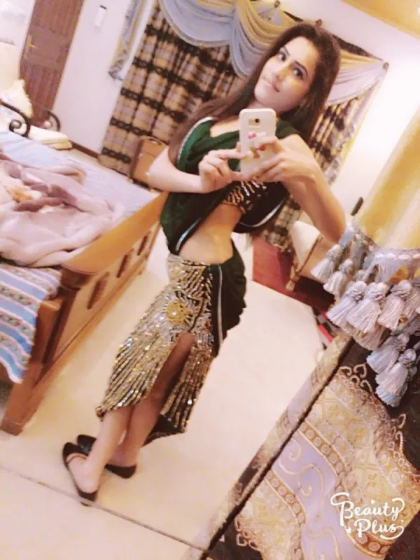 Naina Avatar Bg