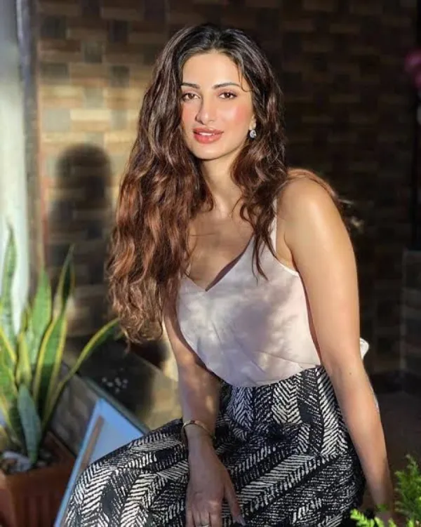 Lahoreescort Avatar Bg