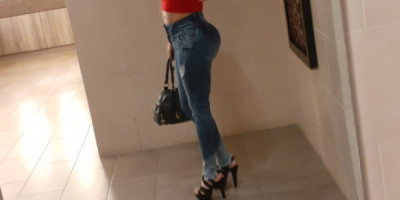 Fula Colombiana De 22 Años Muy Complaciente
