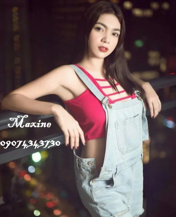 Maxine Avatar Bg