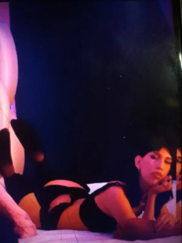 Niceass Amy Avatar Bg