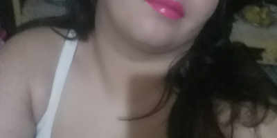 Escort service Blonde hair red hair very casual and friendly available on v