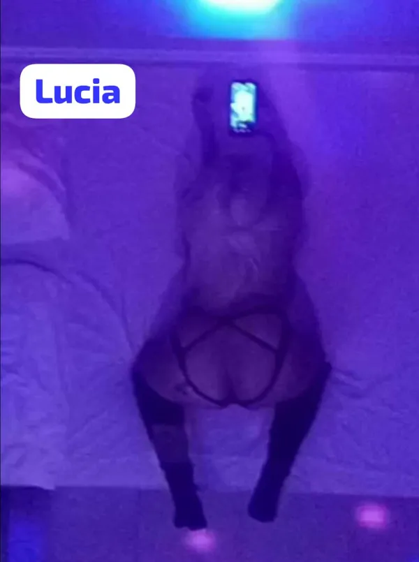 Lucia Avatar Bg