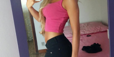 American Chick Wants to Party! What's up guys! My name is Melinda! I'm brand new to Porto