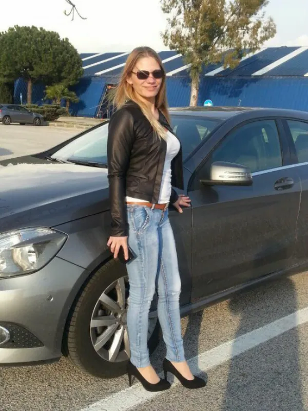Sonia20 Avatar Bg