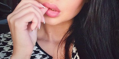 Sofia Miniature and very feminine brunette will give you a sea of