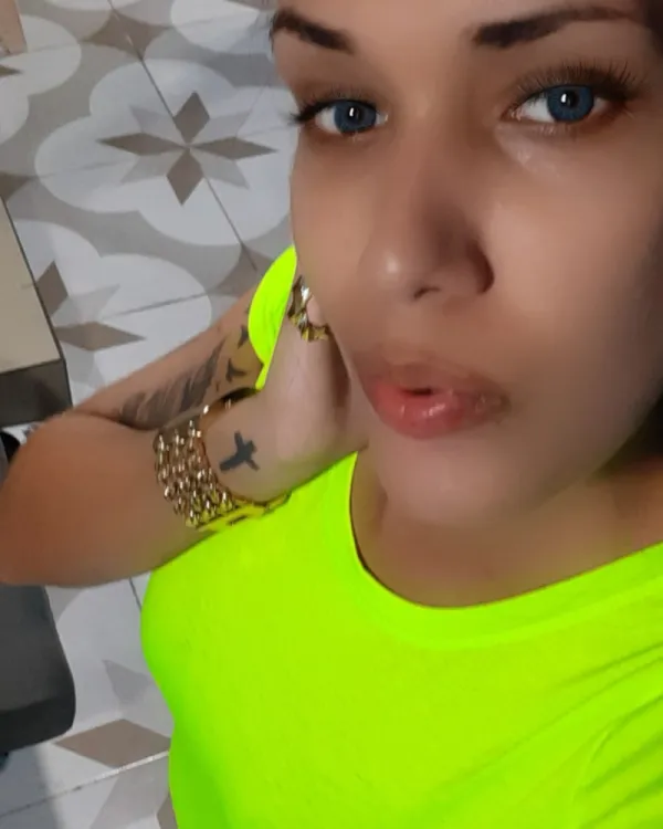 Jennifer Cubana Avatar Bg
