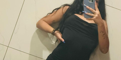 Chica que le gusta el sexo travieso atrevido y caliente