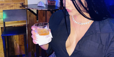 Tú chica sexy para ratos libres y exquisitos