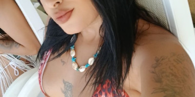 Sou brasileira estou aqui louca de prazer vamos brincar meus amor ?.. vou mostra oque uma brasileir