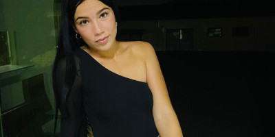 Soy Una Chica Delgada y sexi sumergete en mi Mundo lleno De pasion y deseo