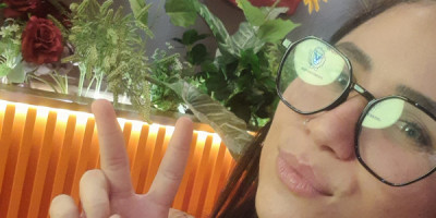 Hola mi nombre es dafne y soy una chica cubana de 24 años