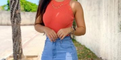 Me llamo Esmeralda universitaria sexy Hola me llamo esmeralda tengo 22 años soy universitaria me