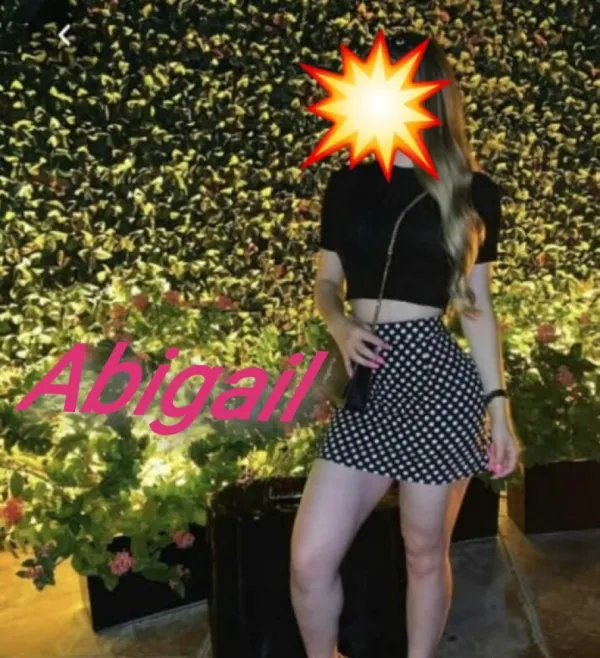 Violeta Avatar Bg