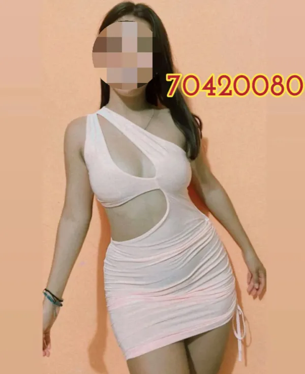 Alejandra Avatar Bg