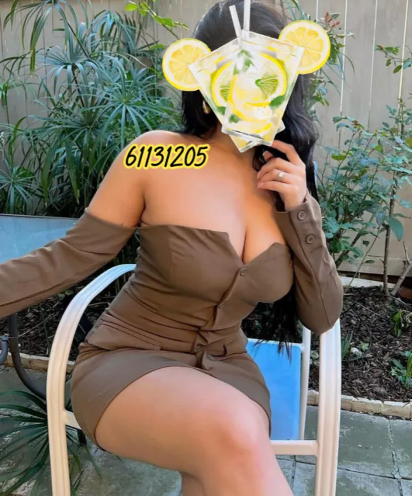 Alejandra Avatar Bg
