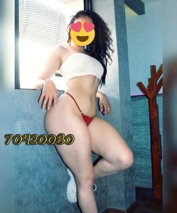 Alejandra Avatar Bg
