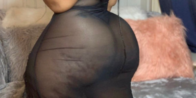 Round big hips and very classy and sexy.