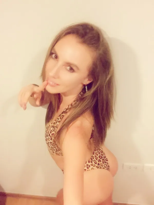 Soffia Avatar Bg