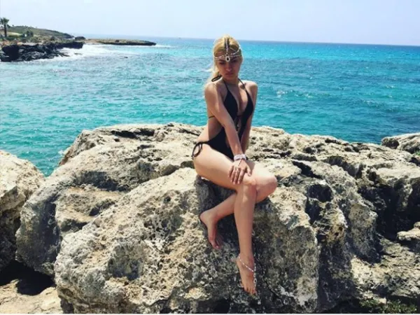 Alina Avatar Bg