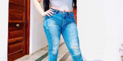 La plus belle masseuse sirin استمتع بمساج احترافي بأيدي ناعمه