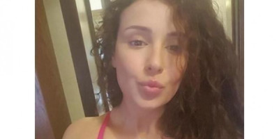 Heba Arab Girl هبه من سوريا مدينه حمص وعايشه في ?