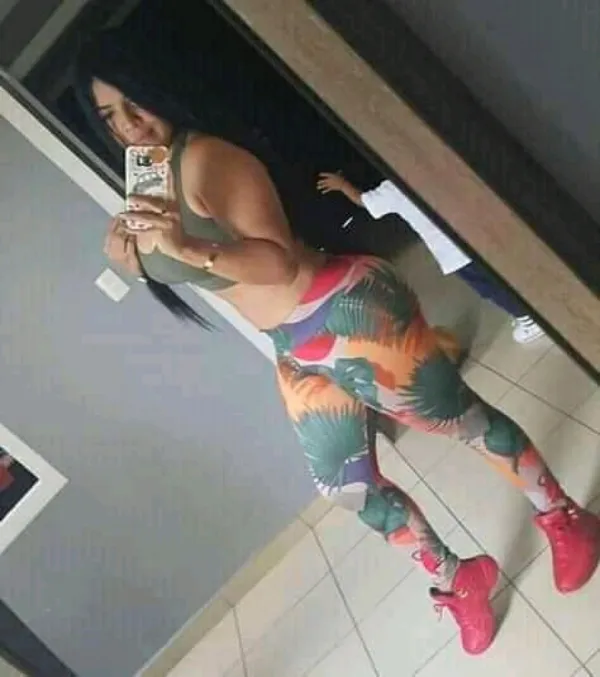 Karine Avatar Bg