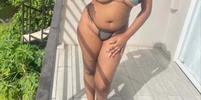 Fat pussy tight hole gyal Available for you