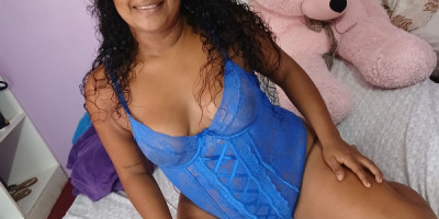 Mi nombre es Elizabeth Tengo poco tiempo en trinidad te haré pasar unos ricos momentos