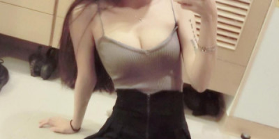 Hello Guys I'm Fala Beautiful Taiwan girl with a nice and sexy attractive figure and I am willing to give a kind gentleman what he pleasures I'