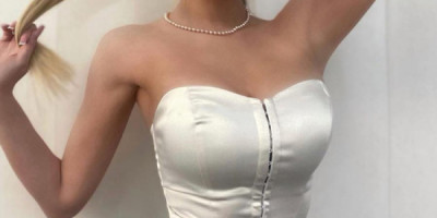 Cute girl for your sweet entertainment Groomed trim with a firm and beautiful body. I love men an