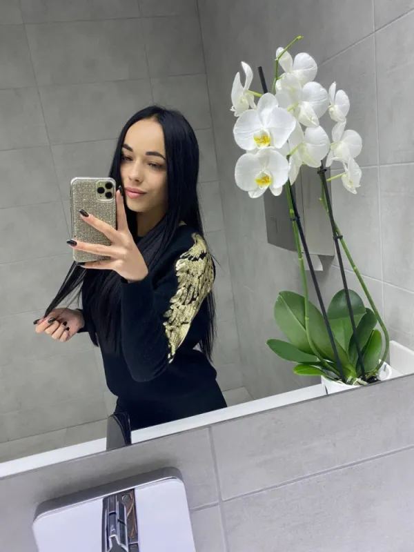 Полина Avatar Bg
