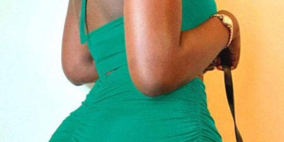 Kampala hot babe masseuse and escort bab