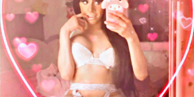 Gorgeous latina ts kym 8 Hi guys im kym a gorgeous latina ts versatile and fully func