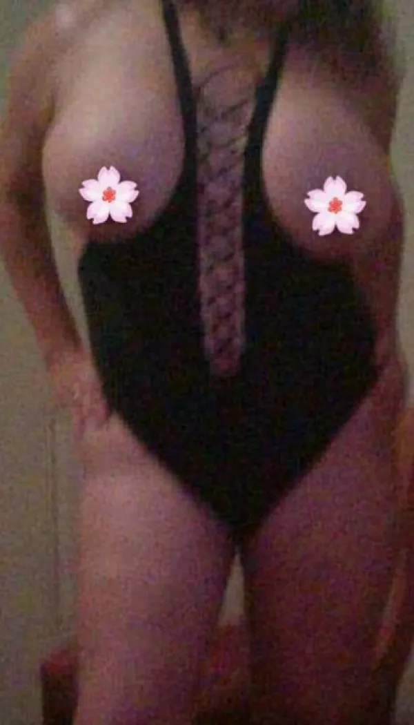 Paola22 Avatar Bg
