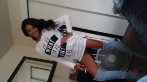 Honeyyy23 Avatar Bg