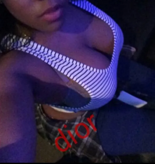 SophiaDior Avatar Bg