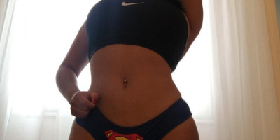 Hola soy jessy una linda chica buscando divertirme esta noche escribeme