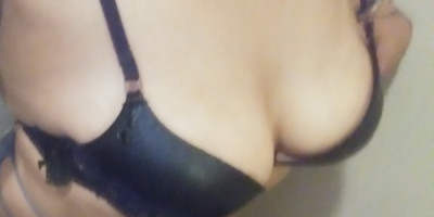 LAURA 35 AÑOS AMABLE 323 408 04 61 323 335 91 47 SIY CHAPARRITA CARIÑOSA Y AMABL