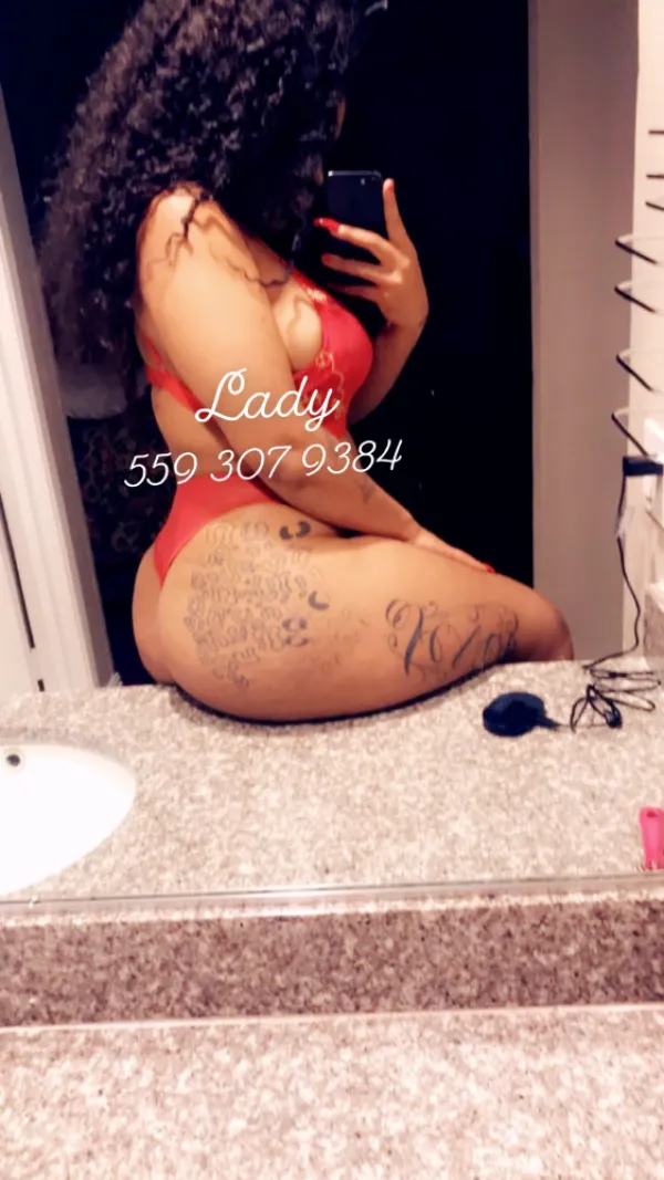 Ladyy Avatar Bg