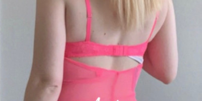 Petite Blonde Swan staying the night Hello I'm Andrea! I live to make your fantasies come true. I