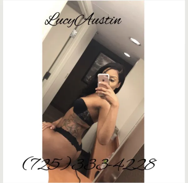 Lucy Austin Avatar Bg