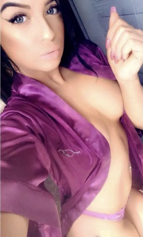 Sabrina Avatar Bg