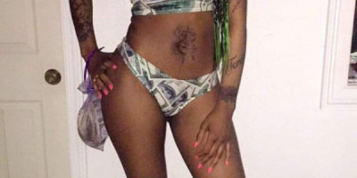 IM AVAILABLE AND READY TO PLEASE PETITE EBONY WITH THE ENERGY TO DO THE RIGHT PLEASING 60 Q