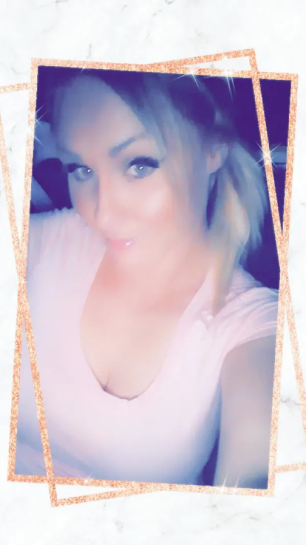 Amanda Avatar Bg