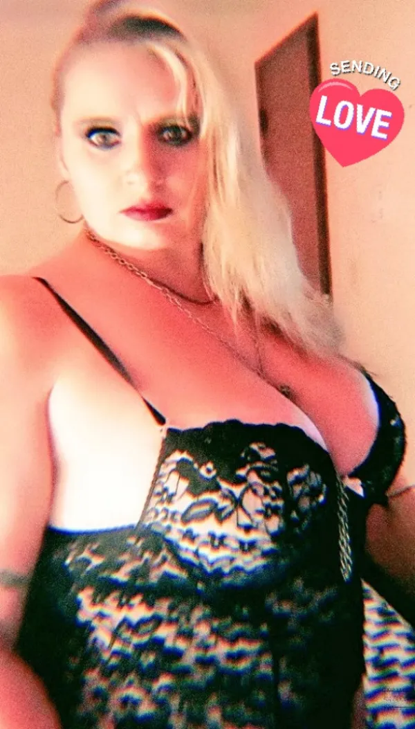 Katarina Monroe Avatar Bg
