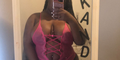 Thick Brown skin BBW Let's have some fun