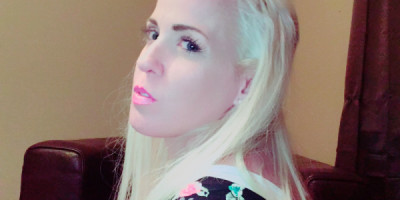 Blonde educated discreet Hi i am a georgia peach born and raised currently in colleg