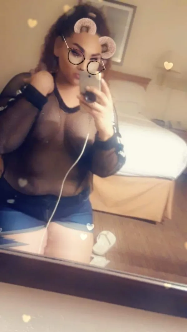 Gabby Landa Avatar Bg